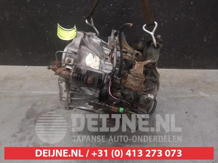 Usagé Boîte de vitesse Toyota Corolla Verso (R10/11) 2.2 D-4D 16V Prix € 150,00 Règlement à la marge proposé par V.Deijne Jap.Auto-onderdelen BV