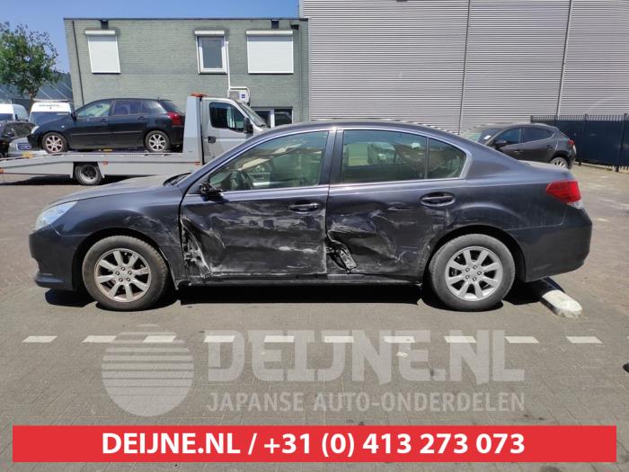 Usados Ventanilla triangular izquierda detrás Subaru Legacy (BL) 2.0 D 16V Precio € 30,00 Norma de margen ofrecido por V.Deijne Jap.Auto-onderdelen BV