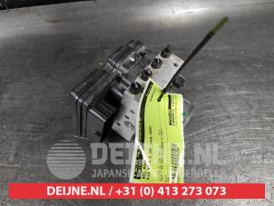 Used ABS pump Kia Xceed 1.0 T-GDi 12V Price on request offered by V.Deijne Jap.Auto-onderdelen BV