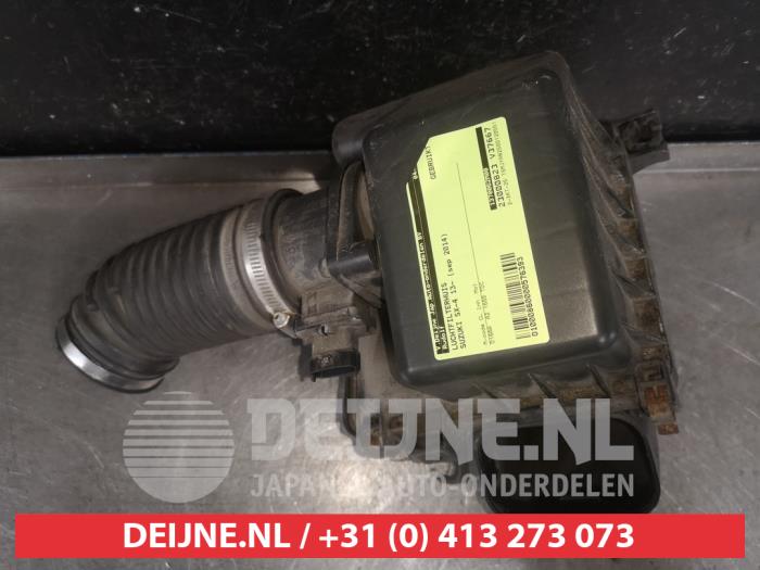 Begagnade Luftfilterhus Suzuki SX4 S-Cross (JY) 1.6 16V DDiS Pris € 50,00 Marginaltabell erbjuds av V.Deijne Jap.Auto-onderdelen BV