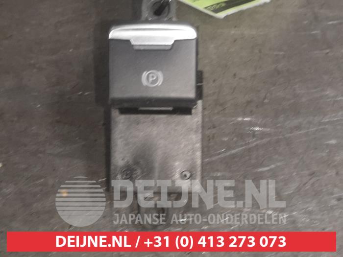 Gebrauchte Handbremse Schalter Mazda 3 (BM/BN) 1.5 SkyActiv-D 105 16V Preis auf Anfrage angeboten von V.Deijne Jap.Auto-onderdelen BV