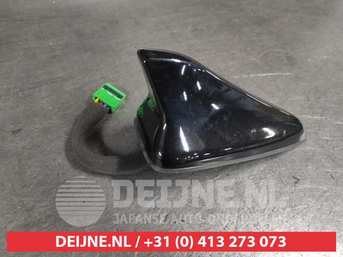 Używane Antena Hyundai Bayon 1.0 T-GDI 12V Mild Hybrid 48V Cena € 50,00 Procedura marży oferowane przez V.Deijne Jap.Auto-onderdelen BV