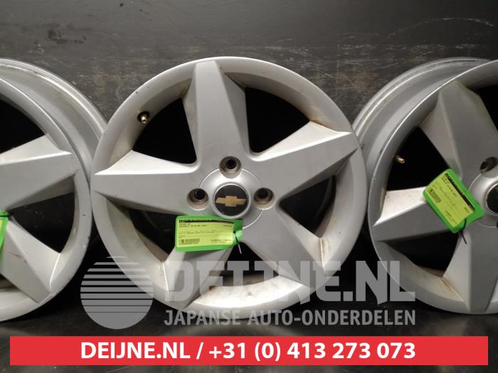 Set of wheels from a Daewoo Epica 2.5 24V 2007