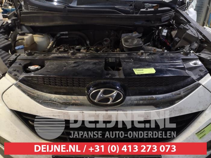 Używane Grill Hyundai iX35 (LM) 1.7 CRDi 16V Cena € 100,00 Procedura marży oferowane przez V.Deijne Jap.Auto-onderdelen BV
