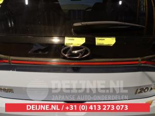 Usagé Réflecteur plaque arrière Hyundai i20 (BC3) 1.6 N T-GDI 16V Prix sur demande proposé par V.Deijne Jap.Auto-onderdelen BV