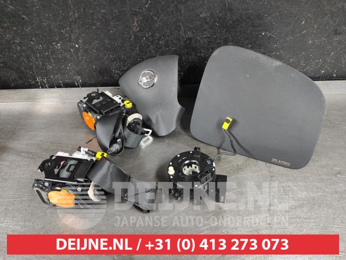 Airbag set from a Nissan Note (E12) 1.2 DIG-S 98 2015