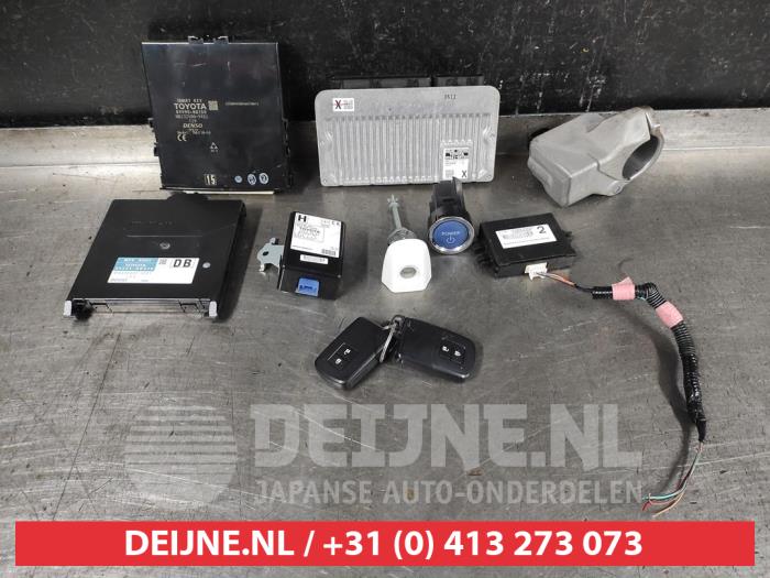 Used Engine management computer Toyota Yaris III (P13) 1.5 16V Hybrid Price € 150,00 Margin scheme offered by V.Deijne Jap.Auto-onderdelen BV