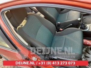 Gebrauchte Sitz rechts Toyota Yaris III (P13) 1.4 D-4D-F Preis auf Anfrage angeboten von V.Deijne Jap.Auto-onderdelen BV