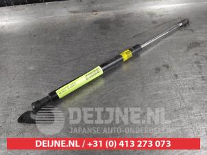 Used Rear gas strut, right Lexus CT 200h 1.8 16V Price on request offered by V.Deijne Jap.Auto-onderdelen BV