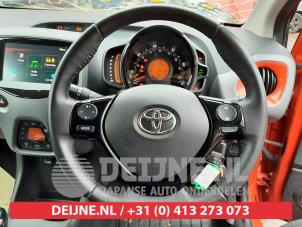 Usagé Volant Toyota Aygo (B40) 1.0 12V VVT-i Prix sur demande proposé par V.Deijne Jap.Auto-onderdelen BV