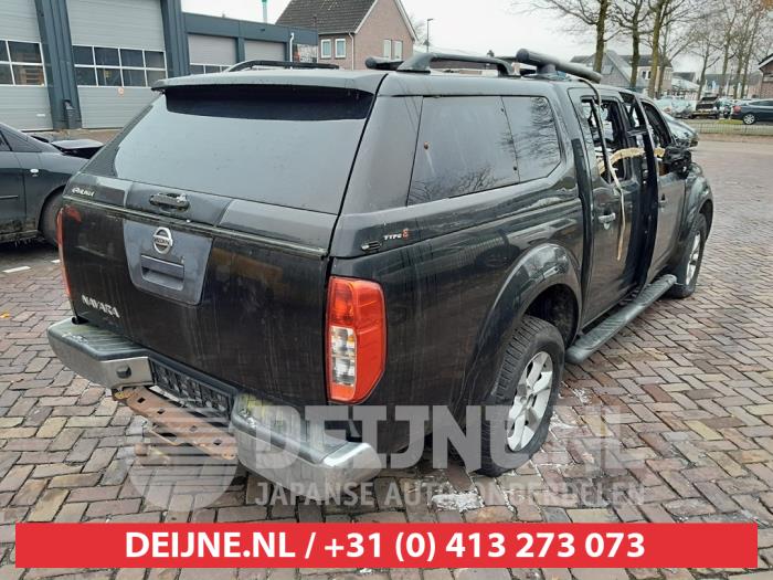 Benne de chargement Nissan Navara 3.0 dCi V6 24V DPF 4x4