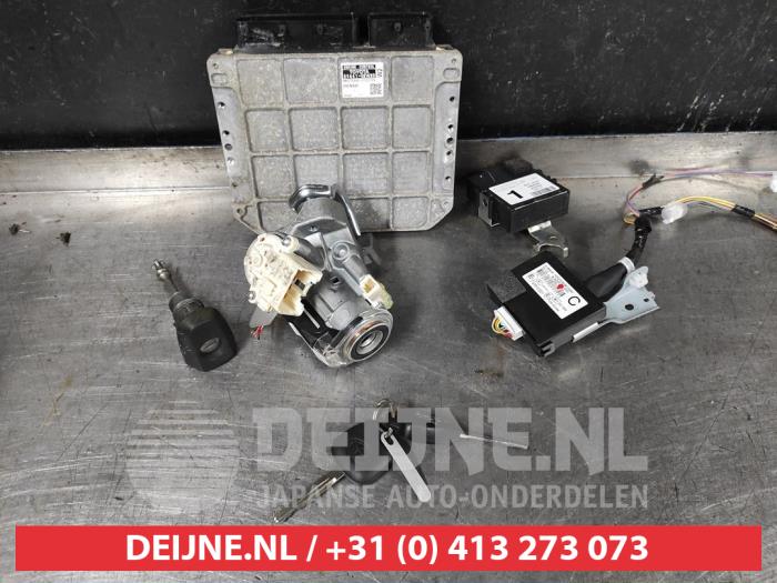 Used Engine management computer Toyota Auris (E15) 1.33 Dual VVT-I 16V Price € 90,00 Margin scheme offered by V.Deijne Jap.Auto-onderdelen BV
