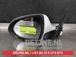 Gebrauchte Außenspiegel links Kia Sportage (SL) 1.6 GDI 16V 4x2 Preis € 75,00 Margenregelung angeboten von V.Deijne Jap.Auto-onderdelen BV