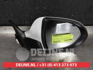 Used Wing mirror, right Kia Sportage (SL) 1.6 GDI 16V 4x2 Price € 75,00 Margin scheme offered by V.Deijne Jap.Auto-onderdelen BV