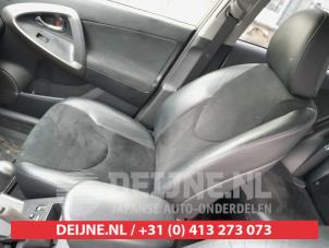 Gebrauchte Sitz rechts Toyota RAV4 (A3) 2.0 16V Valvematic 4x4 Preis auf Anfrage angeboten von V.Deijne Jap.Auto-onderdelen BV
