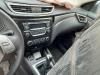 Radio van een Nissan Qashqai (J11), 2013 1.2 DIG-T 16V, SUV, Benzin, 1,197cc, 85kW (116pk), FWD, HRA2DDT, 2013-11, J11D 2017