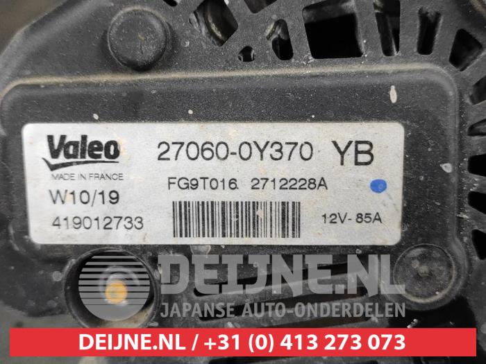 Dynamo van een Toyota Yaris III (P13) 1.5 16V Dual VVT-iE 2019