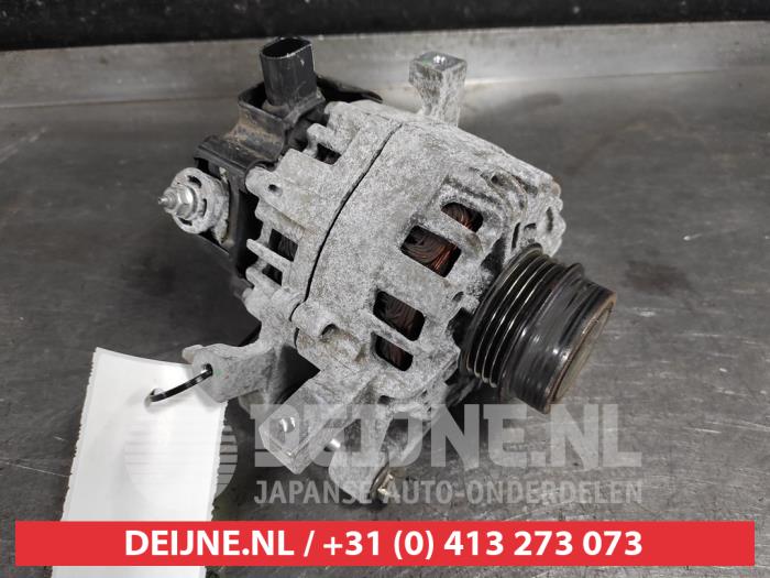 Begagnade Dynamo Toyota Yaris III (P13) 1.5 16V Dual VVT-iE Pris € 45,00 Marginaltabell erbjuds av V.Deijne Jap.Auto-onderdelen BV