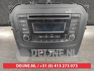 Używane Radio Suzuki Vitara (LY/MY) 1.6 16V VVT Cena na żądanie oferowane przez V.Deijne Jap.Auto-onderdelen BV
