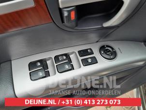Used Multi-functional window switch Hyundai Santa Fe II (CM) 2.2 CRDi 16V 4x4 Price on request offered by V.Deijne Jap.Auto-onderdelen BV