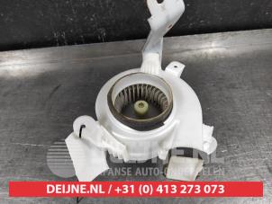 Używane Accu ventilator Toyota Prius (NHW20) 1.5 16V Cena € 75,00 Procedura marży oferowane przez V.Deijne Jap.Auto-onderdelen BV