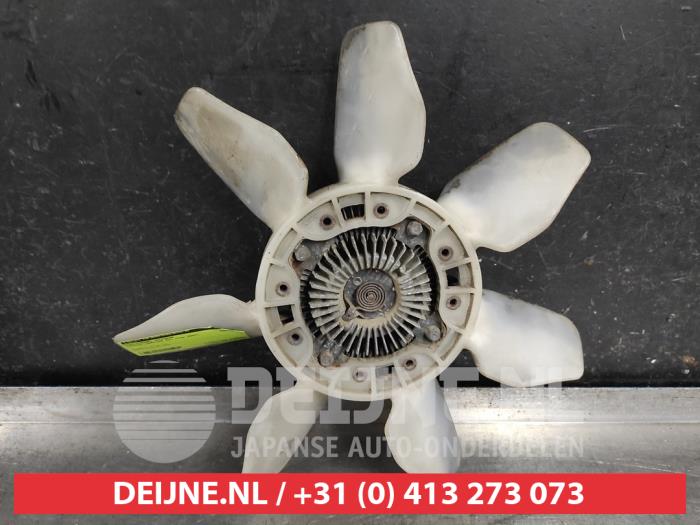Gebrauchte RI Scheibe Intelligent Toyota Land Cruiser (J12) 3.0 D-4D 16V Preis € 30,00 Margenregelung angeboten von V.Deijne Jap.Auto-onderdelen BV