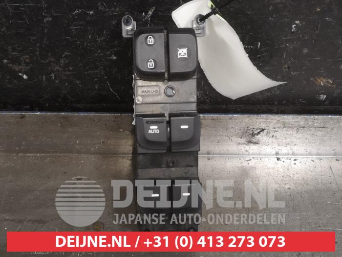 Usados Interruptor combinado de ventanillas Hyundai i10 (B5) 1.0 12V Precio € 40,00 Norma de margen ofrecido por V.Deijne Jap.Auto-onderdelen BV