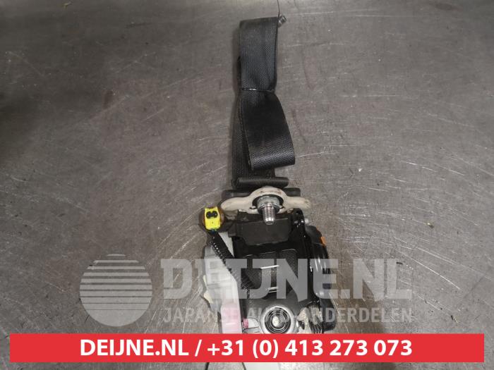 Front seatbelt, right from a Nissan Note (E12) 1.2 68 2014