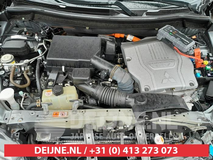 Engine Mitsubishi Outlander 2.0 16V PHEV 4x4 - 1000C486 4B11