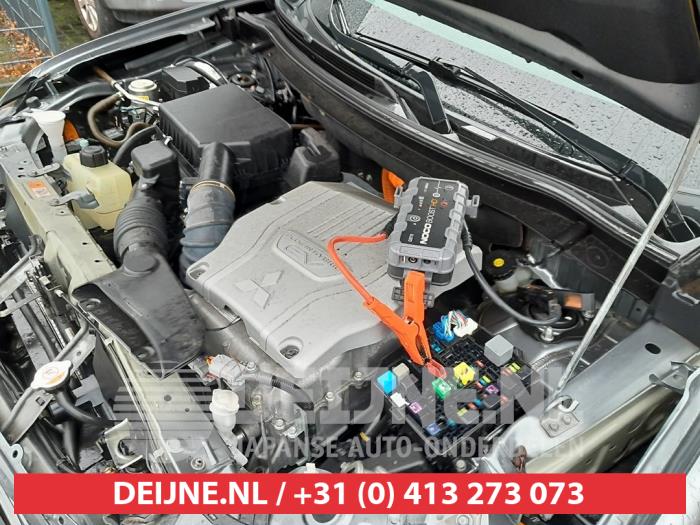 Engine Mitsubishi Outlander 2.0 16V PHEV 4x4 - 1000C486 4B11