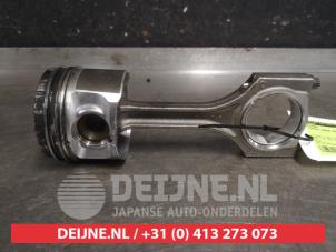 Kolben van een Toyota Verso 1.6 D-4D 16V 2014