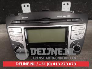 Usados Radio Hyundai iX35 (LM) 2.0 16V Precio € 75,00 Norma de margen ofrecido por V.Deijne Jap.Auto-onderdelen BV