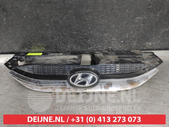 Używane Grill Hyundai iX35 (LM) 1.7 CRDi 16V Cena € 50,00 Procedura marży oferowane przez V.Deijne Jap.Auto-onderdelen BV