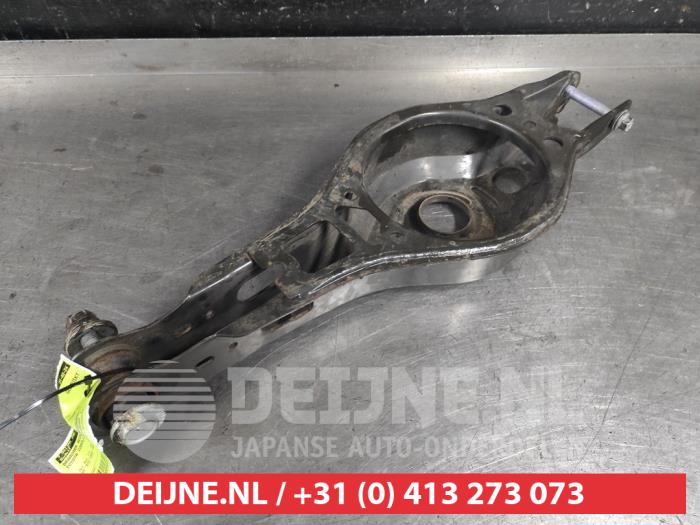 Rear wishbone, right from a Toyota Corolla Touring Sport (E21/EH1) 1.8 16V Hybrid 2022