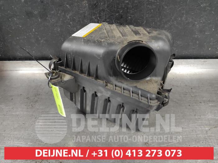 Gebrauchte Luftfiltergehäuse Kia Sportage (JE) 2.7 V6 24V 4x4 Preis € 40,00 Margenregelung angeboten von V.Deijne Jap.Auto-onderdelen BV