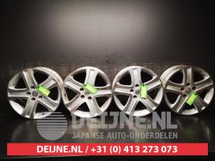 Used Set of wheels Suzuki Grand Vitara II (JT) 1.6 16V Price on request offered by V.Deijne Jap.Auto-onderdelen BV