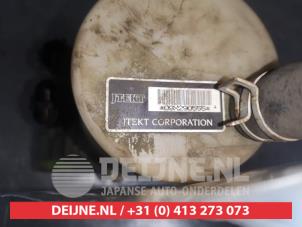 Pompe de direction d'un Mazda CX-7 2.2 MZR-CD 16V 2010