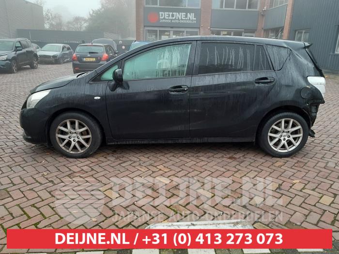 Usados Ventanilla triangular izquierda detrás Toyota Verso 1.8 16V VVT-i Precio € 35,00 Norma de margen ofrecido por V.Deijne Jap.Auto-onderdelen BV