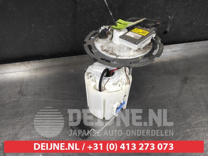 Electric fuel pump from a Kia Proceed (CD) 1.4 T-GDI 16V 2019