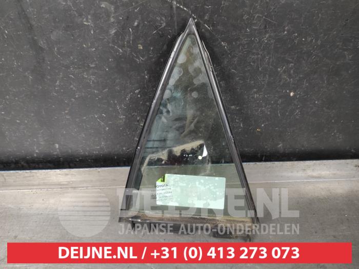 Usados Ventanilla triangular derecha detrás Toyota Auris (E15) 1.4 D-4D-F 16V Precio € 25,00 Norma de margen ofrecido por V.Deijne Jap.Auto-onderdelen BV