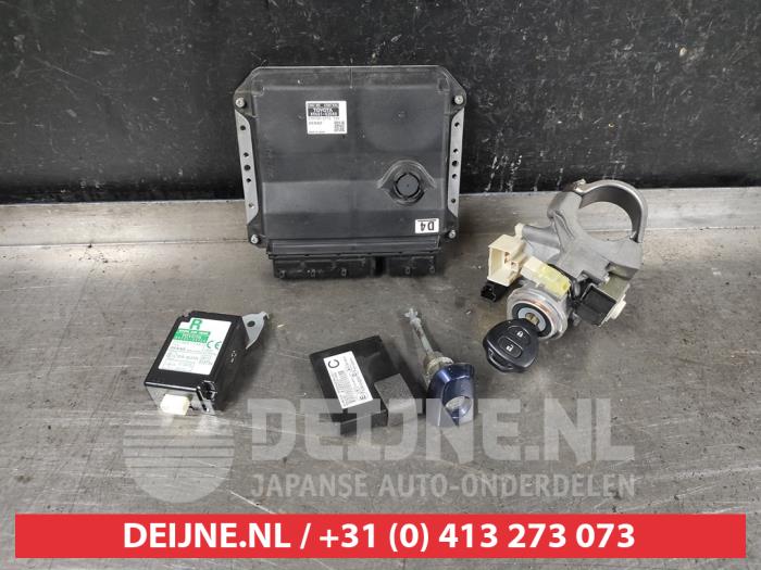 Used Engine management computer Toyota RAV4 (A3) 2.0 16V VVT-i 4x4 Price € 150,00 Margin scheme offered by V.Deijne Jap.Auto-onderdelen BV
