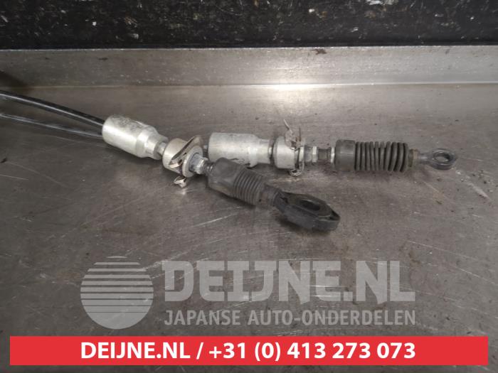 Gearbox shift cable from a Suzuki SX4 (EY/GY) 1.6 16V VVT Comfort,Exclusive Autom. 2010