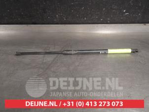 Used Rear gas strut, right Mitsubishi Outlander (GF/GG) 2.2 DI-D 16V Clear Tec 4x4 Price on request offered by V.Deijne Jap.Auto-onderdelen BV