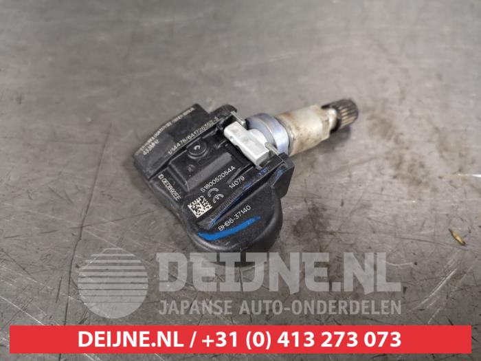 Begagnade Däcktryckssensor Mazda 5 (CWA9) 1.6 CITD 16V Pris € 25,00 Marginaltabell erbjuds av V.Deijne Jap.Auto-onderdelen BV