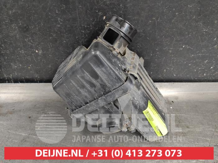 Begagnade Luftfilterhus Suzuki Grand Vitara II (JT) 1.9 DDiS Pris € 50,00 Marginaltabell erbjuds av V.Deijne Jap.Auto-onderdelen BV