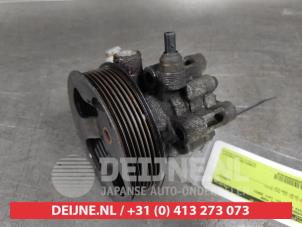 Used Power steering pump Toyota RAV4 (A2) 2.0 16V VVT-i 4x4 Price € 50,00 Margin scheme offered by V.Deijne Jap.Auto-onderdelen BV