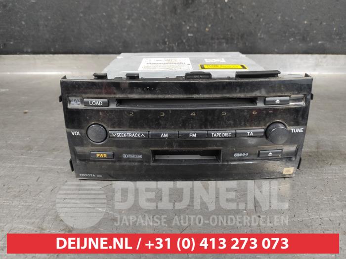 Używane Radio Toyota Prius (NHW20) 1.5 16V Cena € 75,00 Procedura marży oferowane przez V.Deijne Jap.Auto-onderdelen BV