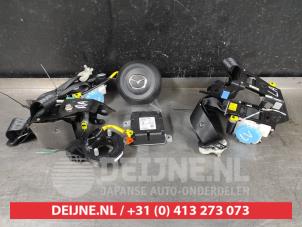 Usagé Set de airbag Mazda CX-3 2.0 SkyActiv-G 121 Prix sur demande proposé par V.Deijne Jap.Auto-onderdelen BV