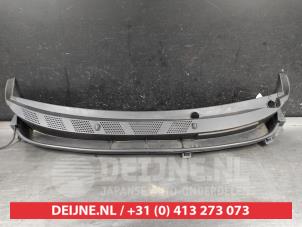 Used Cowl top grille Hyundai iX20 (JC) 1.4i 16V Price € 75,00 Margin scheme offered by V.Deijne Jap.Auto-onderdelen BV