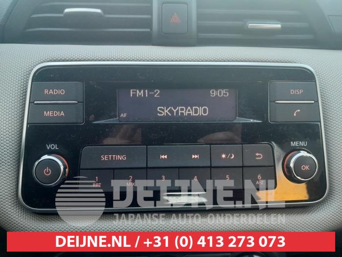 Radio from a Nissan Micra (K14) 1.0 12V 2017